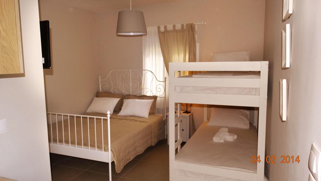 Smaragdi Studios Pefkari Room photo