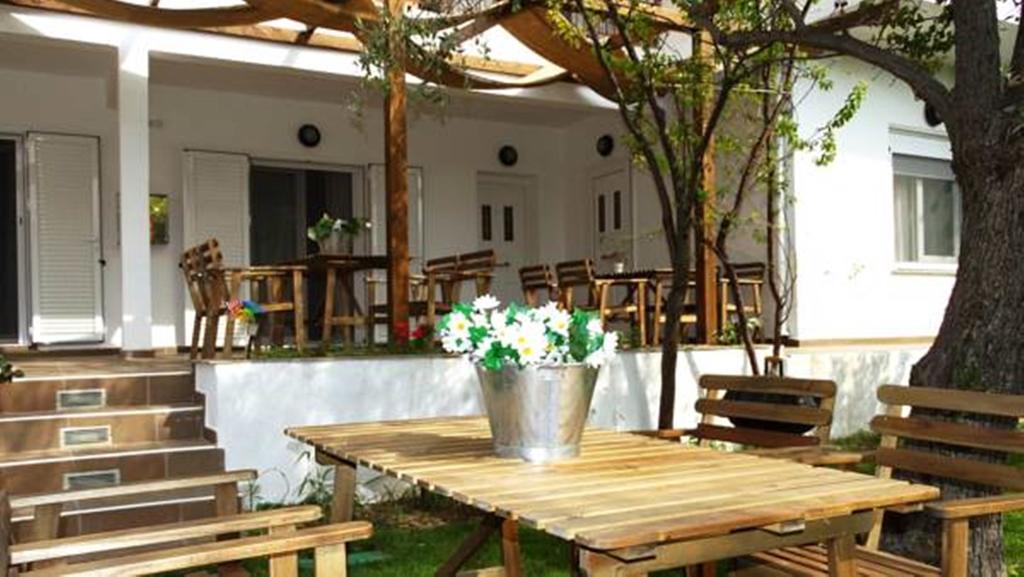 Smaragdi Studios Pefkari Exterior photo